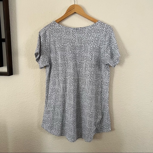 Short sleeve tunic top Size Medium - Picture 2 of 6